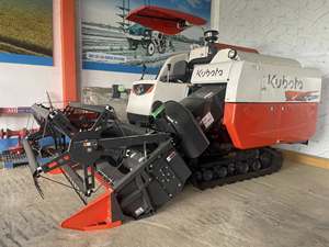 Cosechadora Kubota DC-70 Pro con Transmisión por Engranajes Rojos, Máquina Agrícola de Alta Productividad - Product Image 4