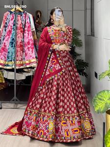 Conjunto de Lehenga Choli y Dupatta de Rayón y Algodón con Estampado Azarakh y Adornos de Espejo, Estilo Tradicional Indio, Nueva Variedad para Festivales - Product Image 3