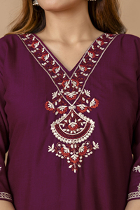 Kurti Bordado Color Granate para Mujer, Marca Twin Feet, de Rayón de Secado Rápido, Corte Regular, Estilo Informal, Estilo India-Pakistán, para Todas las Temporadas - Product Image 6