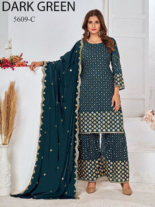 Dernière collection de vêtements ethniques indiens pour l'hiver, hauts, sharara et dupatta personnalisables pour les fêtes, en georgette avec broderie réversible. - Product Image 5