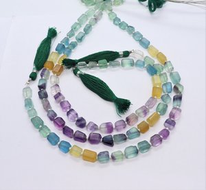 ลูกปัดฟลูออไรต์หลากสีทรงเหลี่ยมขนาด 7-7.5 มม. ลูกปัดพลอยฟลูออไรต์ขัดเงา 13 นิ้ว ลูกปัดฟลูออไรต์ทรงเหลี่ยมหลากสี - Product Image 1