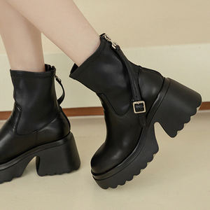 Botines de Plataforma Negros para Mujer, 8.5 cm, con Hebilla y Correa, Tacón Grueso - Product Image 1