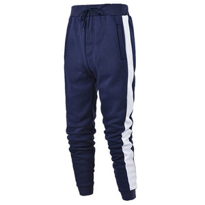 Conjunto Deportivo Unisex con Capucha en Color Azul Marino y Blanco, Manga Larga, Informal, con Bolsillos Laterales, Ropa Deportiva Cómoda para Otoño - Product Image 5