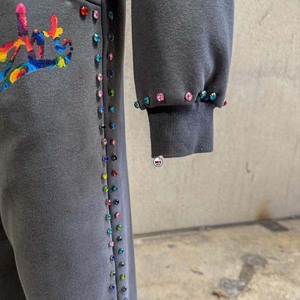 Conjunto Deportivo Unisex Gris con Capucha, Sudadera con Cremallera de Manga Larga y Pantalones, Adornado con Pedrería Arcoíris, Ropa Urbana para Otoño - Product Image 3