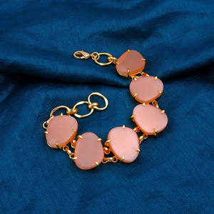 El Joyero Chaîne à maillons classique en laiton plaqué or 18 carats, réglable, avec pierre œil de chat orange lisse, sertie à griffes, bijou cadeau - Product Image 3