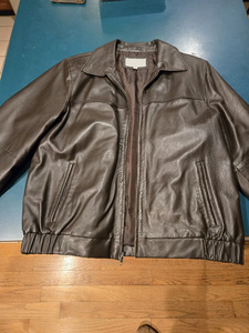 Chaqueta de Cuero Genuino Marrón de Alta Calidad, Estilo Bomber, Chaqueta Moderna Premium, OEM Personalizada - Product Image 1