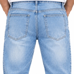 Jeans de Mezclilla para Hombre, Corte Slim Fit, Diseño Clásico en la Cintura, Detalle de Bolsillo Delantero, Bolsillo Trasero, Corte Recto, Estilo Hip Hop, Estampado con Letras - Product Image 5