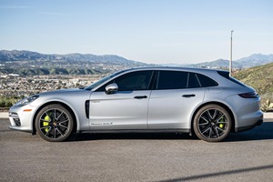 Porsche Panamera Turbo S E-Hybrid Sport Turismo 2018 - Product Image 2