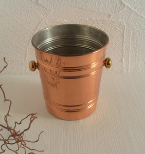 Cubo de Hielo de Aluminio con Acabado Plateado de Lujo, Diseño Atractivo de Alta Demanda para Enfriador de Vino, Champán y Bebidas - Product Image 4