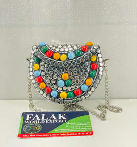 Luxury <b>Vintage</b> Style Metal Clutch Bag With <b>Mirror</b> Polish Finish Suitable For Weddings Parties And Special Occasions By FWE - Product Image 3