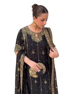 Exclusivo Conjunto de Salwar Kameez Reversible de 3 Piezas para Mujer de Zain Exports, en Foux Gorgette con Estampado Digital en Relieve, para Fiestas y Uso Casual - Product Image 1