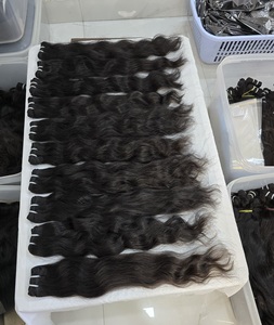 Mejor 100% Natural Remy Extensiones de cabello indio Máquina de alta calidad Doble trama Onda natural Varias longitudes Todos los colores Caliente - Product Image 1