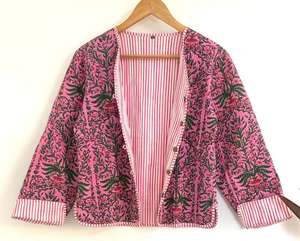 Hermosa Chaqueta de Mujer Rosa Floral, 100% Algodón, Hecha a Mano, Reversible, Ligera, Acolchada, Corta, Clásica, Artesanal, de Algodón Kantha - Product Image 5