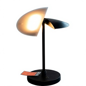 Lampe de table moderne et créative, à intensité variable, avec abat-jour métallique réglable, idéale pour hôtel américain, salle de lecture, chambre à coucher, décoration. - Product Image 1