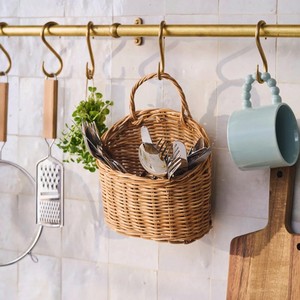 Charming Rattan Hanging <b>Basket</b> Practical <b>Storage</b> <b>Basket</b> For Kitchen Use, Wall <b>Storage</b> And Organization - Product Image 1