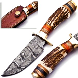 Cuchillo de hoja fija de acero de Damasco OEM con funda de cuero, EDC, Full Tang, para caza, desollado y camping, mango de cuerno de ciervo y bolster de latón - Product Image 1