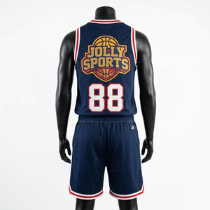 ชุดกางเกงขาสั้นผ้าตาข่ายโพลีเอสเตอร์ระบายอากาศสำหรับผู้ชาย GSM น้ำหนักเบา สีแดง ชุดกีฬา พร้อมโลโก้แบบกดร้อนตามสั่ง - Product Image 4