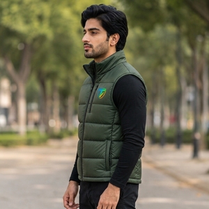 <b>Men</b> <b>Thermal</b> Puffer Vest Lightweight Quilted Material Warm Insulation Water Resistant Fabric Full Zip Closure Outdoor Sportswear - Product Image 4