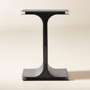 Table d'appoint en métal à finition martelée décorative avec texture unique pour un meuble d'appoint d'intérieur contemporain - Product Image 1