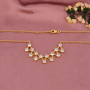 Collier tendance et délicat pour femme en argent sterling 925 plaqué or, avec zircon cubique serti en clos et chaîne à maillons en forme d'arche incurvée - Product Image 3