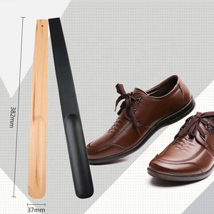 ช้อนตักรองเท้าด้ามยาวด้ามยาวทำจากไม้ช่วยใส่รองเท้า - Product Image 3