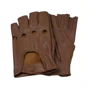 ถุงมือขับรถหนังแบบครึ่งนิ้วสำหรับทุกเพศ สายรัดข้อมือปรับได้ นุ่ม ระบายอากาศได้ดี สวมใส่สบาย ดีไซน์ทันสมัยสำหรับทุกฤดูกาล - Product Image 4