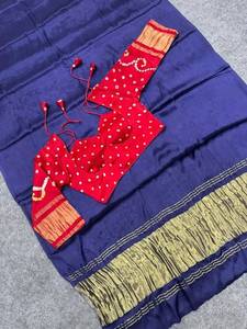 Sari de Tela de Seda Modal Gajji Pura con Blusa Cosida - Product Image 3