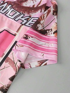 เสื้อฟุตบอลตาข่ายลายพรางสีชมพู สตรีทแวร์ทรงโอเวอร์ไซส์ ฮิปฮอป พิมพ์ลายตามสั่ง ผ้าเทอร์รี่ ระบายอากาศได้ดี พิมพ์ลายดิจิทัล เสื้อยืดผู้ชาย - Product Image 4
