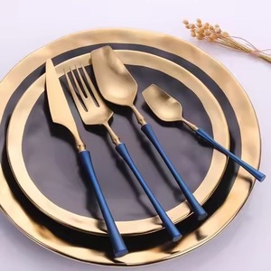 ชุดช้อนส้อมมินิมอลพร้อมด้ามจับเซรามิก ขัดเงาอย่างดี ใช้กับเครื่องล้างจานได้ เหมาะสำหรับงานแต่งงาน - Product Image 3