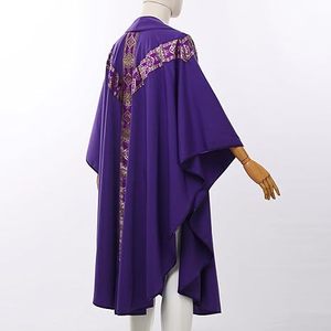 Túnicas de clérigo vintage moradas al por mayor, personalizadas OEM para hombres, sacerdotes, pastores, celebrantes, casullas, batas y vestimentas. - Product Image 6