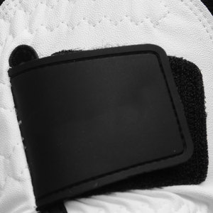 Guante de golf: mejora tu rendimiento con una consistencia y fiabilidad inigualables. Equipo de golf premium. Guantes de golf. - Product Image 3