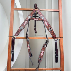 ชุดอุปกรณ์ขี่ม้าหนังวัวแท้ 100% งานฝีมือ พร้อมสายรัดอก ลายลูกเต๋าและลายตารางหมากรุก ดีไซน์เนอร์ออกแบบ - Product Image 4