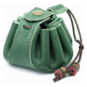 Pochette à dés en cuir avec cordon de serrage et bouton, couleur et logo personnalisés - Product Image 1