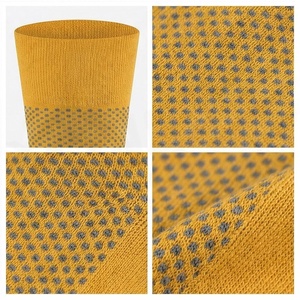 Chaussettes mi-mollet à pois jaunes, respirantes, tricotées pour adultes, pour un usage décontracté estival - Product Image 4