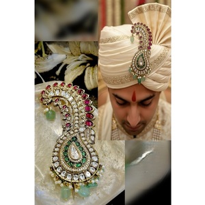 Magnifique ensemble de bijoux de mode pour marié, plaqué or, en laiton, avec moissanite doublet et CZ Kalingi, design tendance - Product Image 1