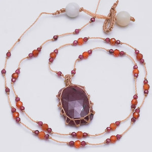 สร้อยคอคริสตัลมาคราเม่ทำมือ จี้หินสีม่วง เชือกปรับได้ สไตล์โบโฮ เครื่องประดับอัญมณีบำบัด สำหรับผู้หญิง ของขวัญ - Product Image 1