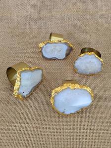 Nouvel anneau de serviette en résine et bois, tendance, durable, pour la décoration de table. - Product Image 2