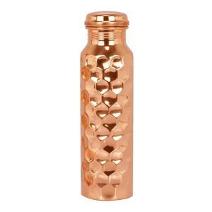 Botella de cobre más demandada, 100% cobre de la mejor calidad para agua, tamaño personalizado y uso doméstico. Fabricante. - Product Image 3