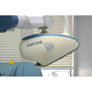 Sistema de restauración capilar ARTAS FP-40000 de Restoration Robotics, usado, con silla para paciente - Product Image 6