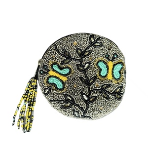 กระเป๋าใส่เหรียญประดับลูกปัดแบบมีซิป ของขวัญวันวาเลนไทน์สุดเก๋สำหรับเพื่อนสนิท กระเป๋าคลัทช์ผู้หญิง น้ำหนักเบา รูปทรงสี่เหลี่ยม - Product Image 2