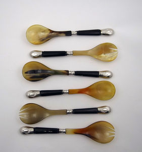 100% meilleures cuillères à corne noire corne de boeuf cuillère à corne faite à la main couverts pour les magasins d'aliments et de boissons vente à usage domestique - Product Image 1