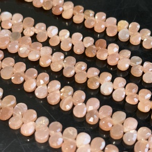 Natural <b>Peach</b> Moonstone Faceted Pear Shape Briolette Beads 5x7 MM Moonstone Loose Gemstone Beads For Jewelry Making in Bulk - Product Image 2
