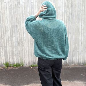 Sweat à capuche en mohair personnalisé avec logo, vente en gros, pull unisexe d'hiver à rayures avec fermeture éclair, tricoté en laine surdimensionné - Product Image 4