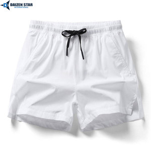 Short de bain pour homme DAIZEN STAR, séchage rapide, noir uni, cordon de serrage à la taille, short de plage décontracté, tissu tissé 100% polyester - Product Image 2