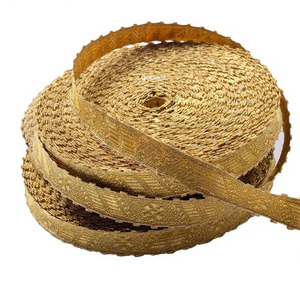Dentelle Cérémoniale Faite à la Main en Tresse Dorée, Dentelle à Tresses Françaises, Design Personnalisé, Couleur Or Massif 2024 - Product Image 5
