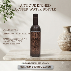 Gourde à eau minimaliste à motifs, importée d'Inde par International Exports. (Cuivre pur certifié) - Product Image 2