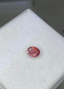 Zafiro padparadscha natural de corte ovalado, zafiro certificado en venta. - Product Image 4