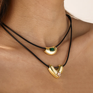 Collar Geométrico para Mujer en Acero Inoxidable 304 con Recubrimiento de Oro Real de 18K de 0.03µm con Circonita - Product Image 1