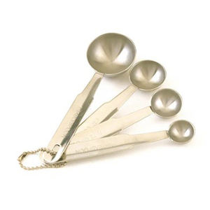 Cuillères doseuses en métal avec finition plaquée or et design gravé, parfaites pour la mesure et une cuisine élégante - Product Image 1