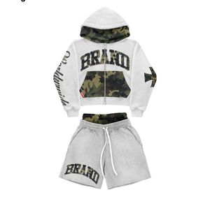 Conjunto de Sudadera con Capucha y Pantalones Cortos de Mezclilla Personalizados al por Mayor, Estampado Gráfico Desgastado, Estilo Urbano Vintage, Conjunto de Dos Piezas para Hombre - Product Image 5